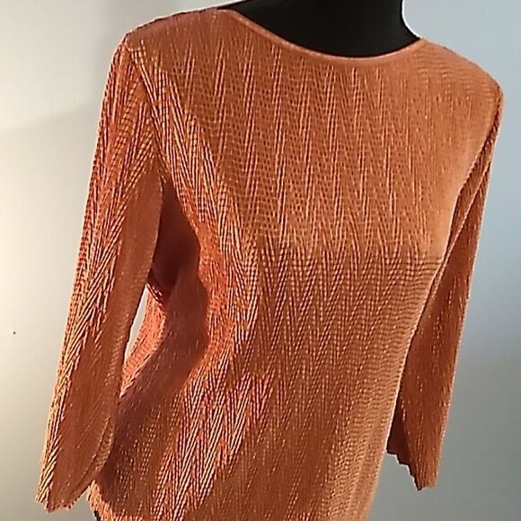 gold shimmer retro stretch top - Picture 1 of 9